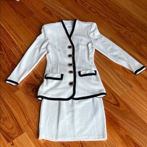 The Limited White and Black Blazer Suit Jacket